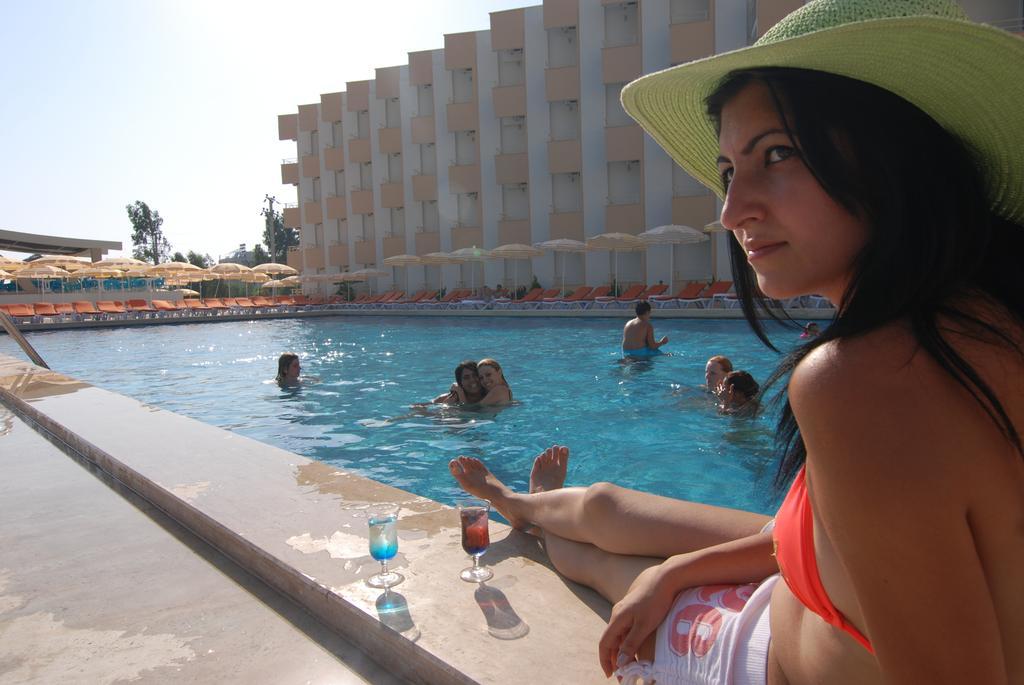 Orient Resort Hotel Fethiye Exterior foto