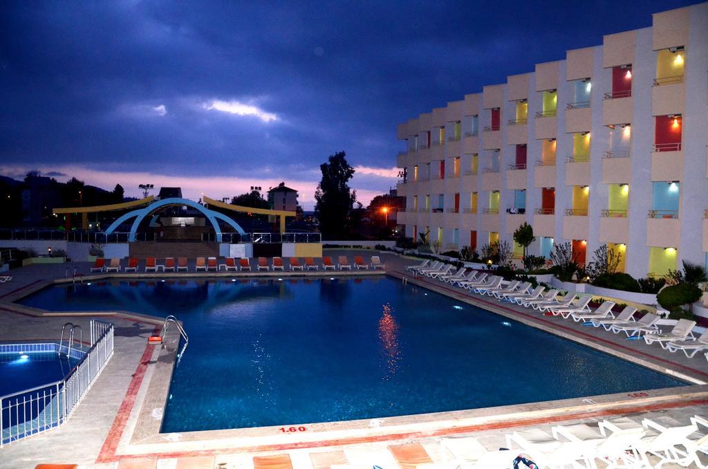 Orient Resort Hotel Fethiye Exterior foto