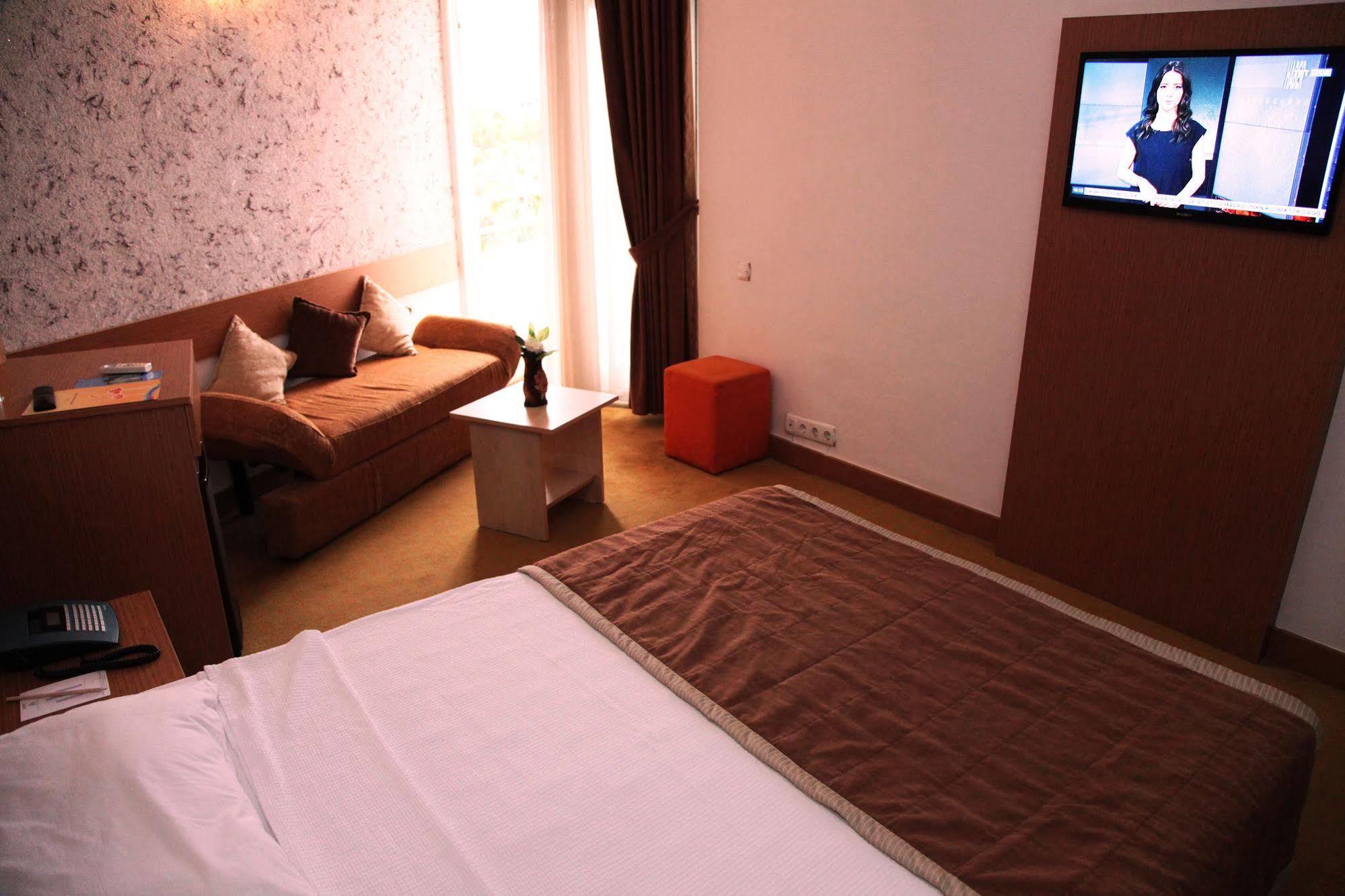 Orient Resort Hotel Fethiye Exterior foto
