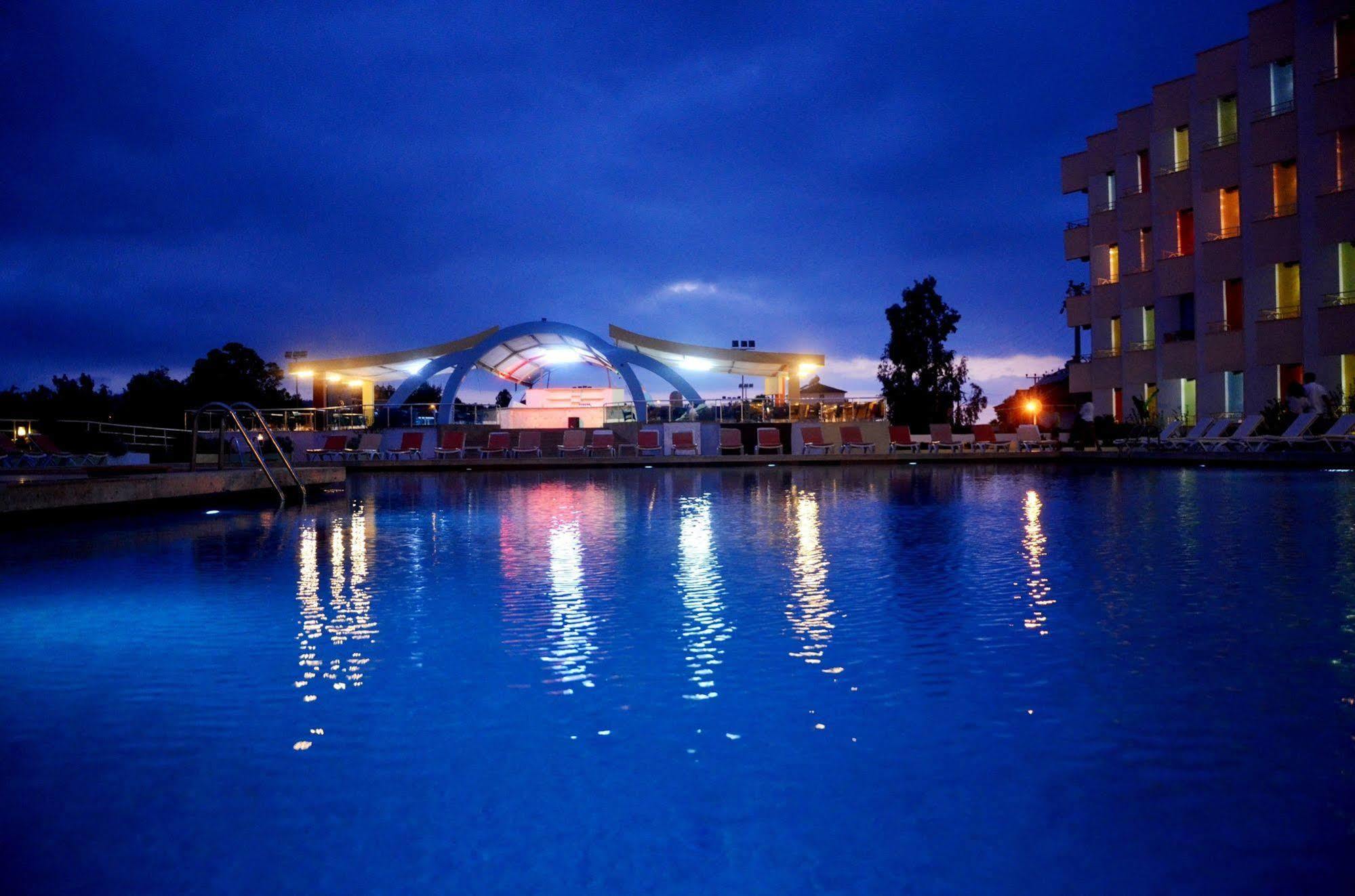 Orient Resort Hotel Fethiye Exterior foto